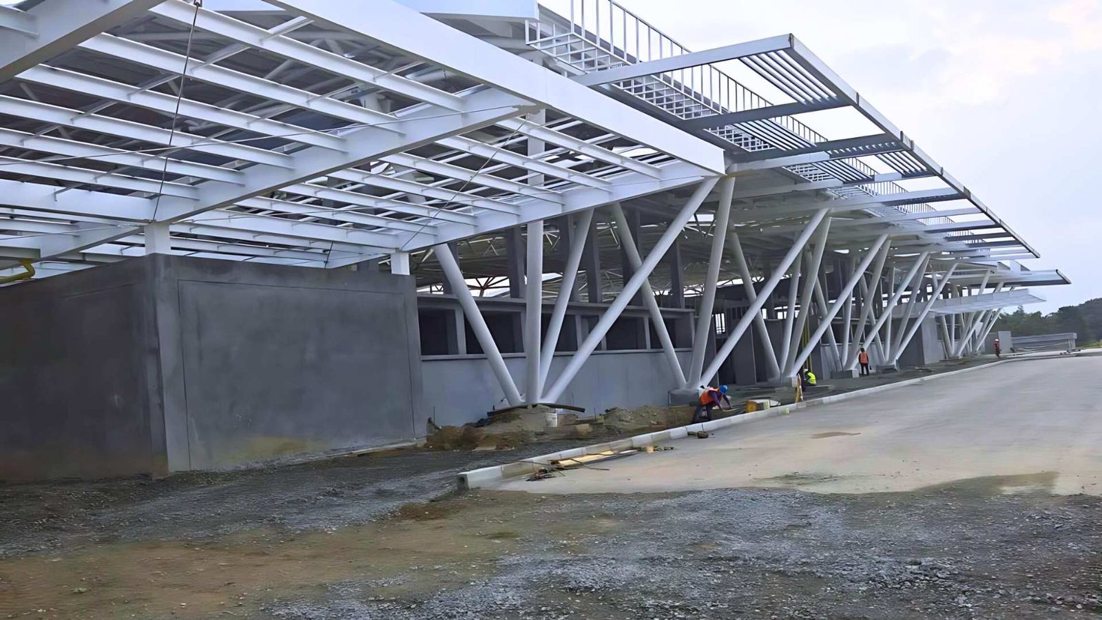 Estructura metálica de la terminal del Aeropuerto Perales en Ibagué
